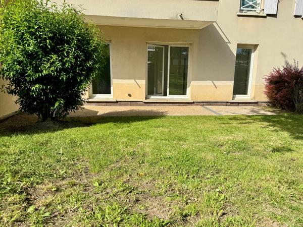 Location                                                      Appartement
                        
                     2 pièces                      49 m2                     à Chambly