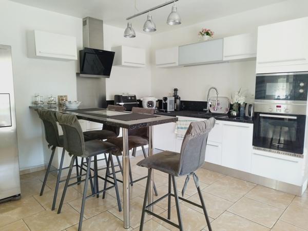 Maison plain pied 4 chambres, au calme