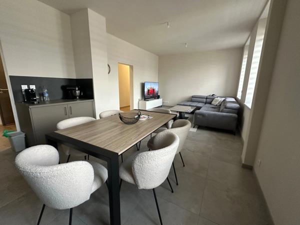 Dpt Moselle (57), à louer ZIMMING appartement T4 de 99 m²