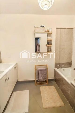 T3 récent avec grande terrasse plein sud – secteur très recherché