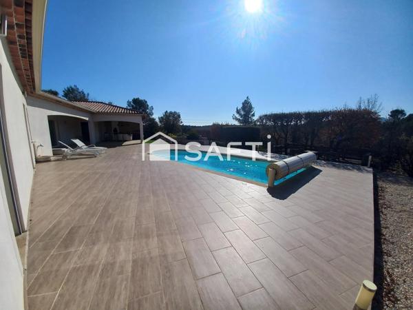 Villa T6 de 205 m² avec vue exceptionelle, une piscine et un garage de 50 m².