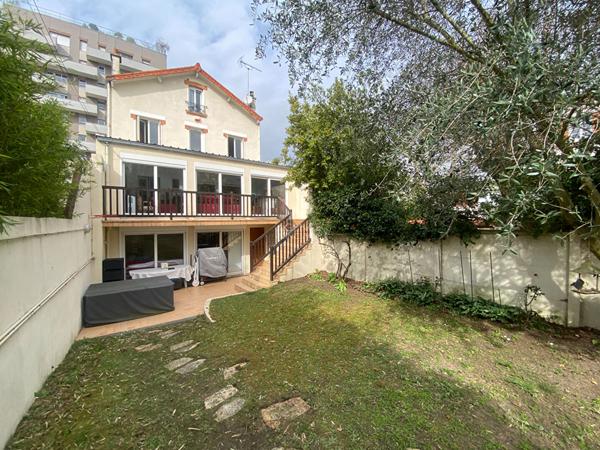 Maison de 136,21m²-Nanterre proche centre 799 000 € **  - Référence  15441