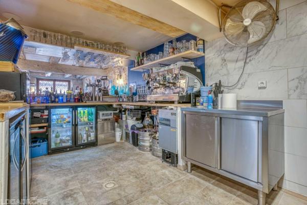 Vente murs / Immeuble à Pujols (47300)