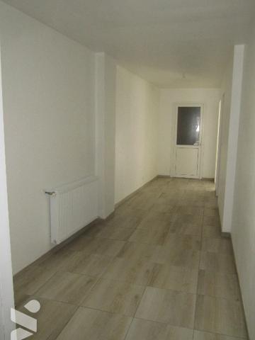 EN EXCLUSIVITE, SPECIAL INVESTISSEUR, 

Ensemble immobilier comprenant un F4 de 112m2 et F3 de 76m2