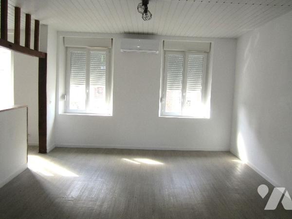 EN EXCLUSIVITE, SPECIAL INVESTISSEUR, 

Ensemble immobilier comprenant un F4 de 112m2 et F3 de 76m2