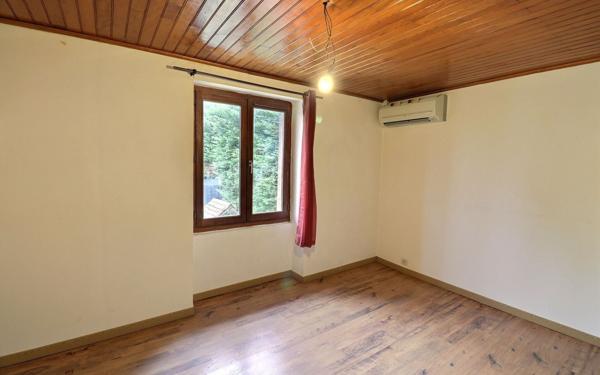 Maison à vendre    4 pièces •  Dolomieu