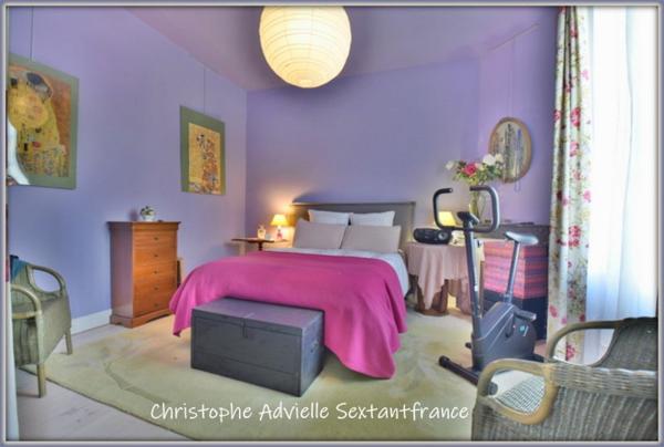 Bergerac centre, maison début XXème parfaitement rénovée, 2 chambres , 2 salles d'eau , grenier, dépendances