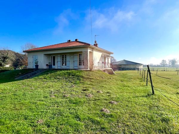 Maison 7 pièces sur propriété équestre de 2.3Ha