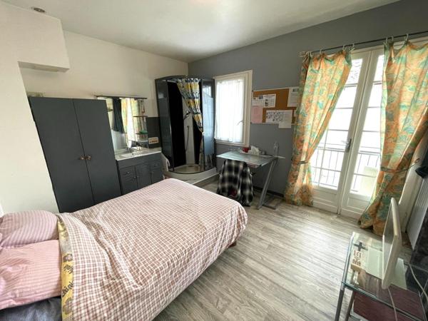 Maison 7 pièces sur propriété équestre de 2.3Ha