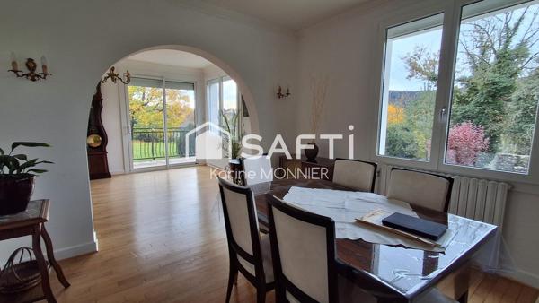 Proche centre ville avec vue dégagée