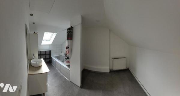 Maison - 2 Ch - Courette