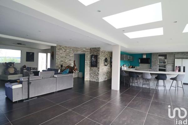 Maison d’architecte 11 pièces de 330 m² à Épernon (28230)