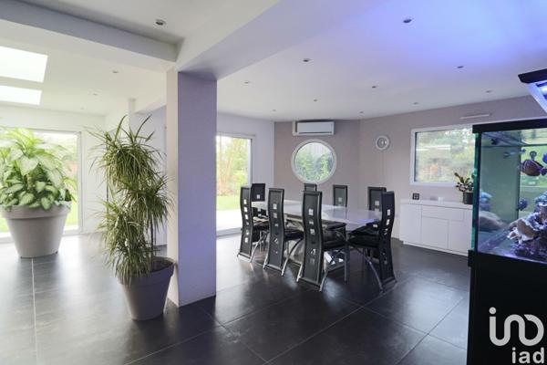 Maison d’architecte 11 pièces de 330 m² à Épernon (28230)