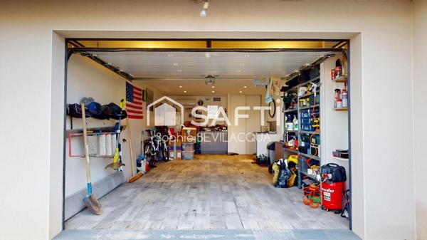 MAISON MODERNE NON MITOYENNE ULTRA LUMINEUSE CLOS DE MUR AVEC PISCINE