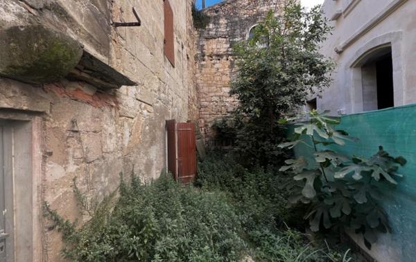 Vente Maison de village en copro à rénover Saint-gilles   