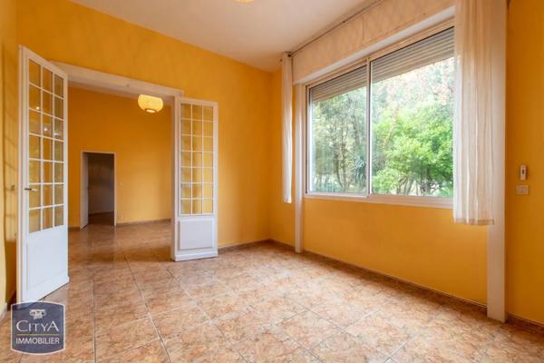 Immeuble à vendre 600m²