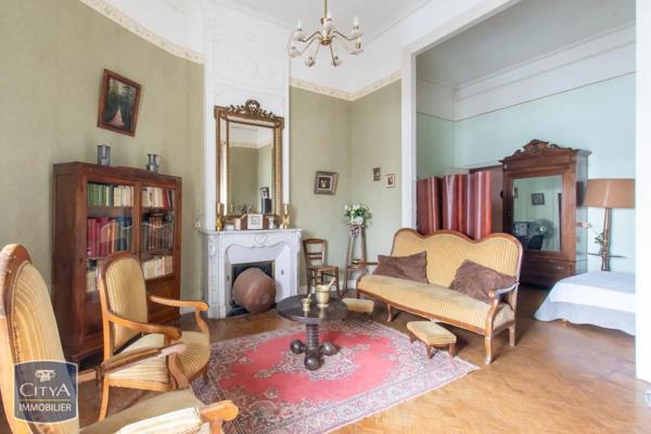 Immeuble à vendre 600m²