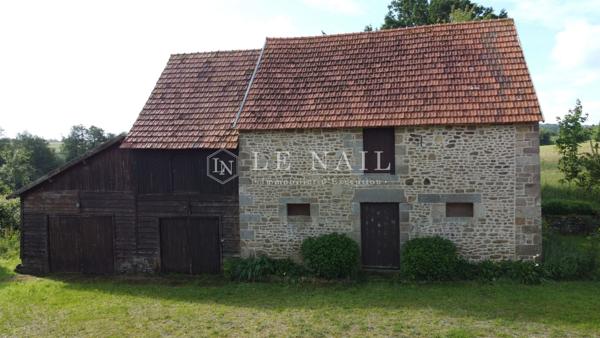 A 25 MINUTES DU MONT-SAINT-MICHEL : séduisant manoir, Monument Historique au cœur du bocage normand