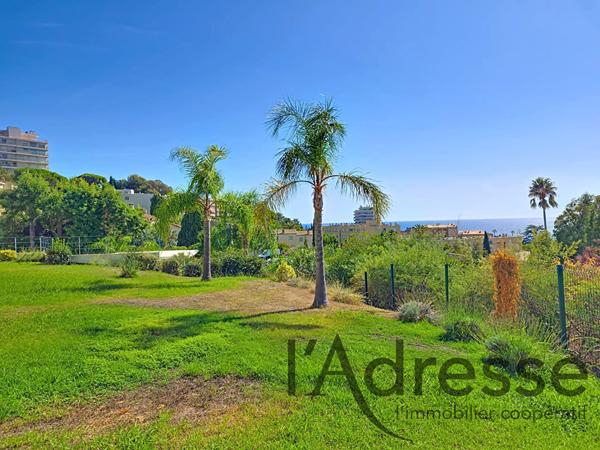 Très beau 2 pièces 40 m² avec vaste terrasse, parking et piscine ? Résidence récente