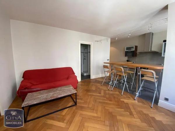 Appartement à louer 1 pièce 42.63m²