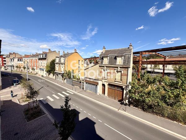 Appartement à vendre de 3 pièces de 56.9 m² à REIMS SECTEUR SAINT-REMI