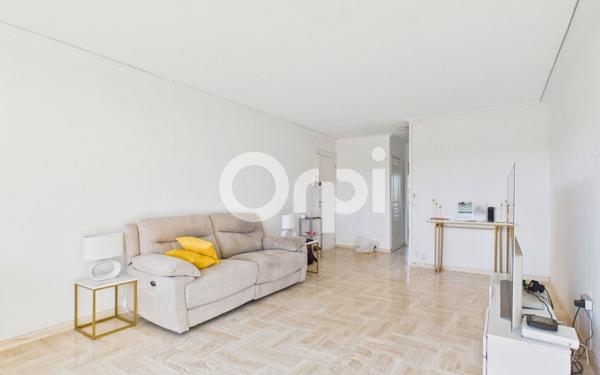 Appartement à vendre    3 pièces • 74,66 m2 Mandelieu-la-Napoule