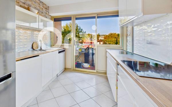 Appartement à vendre    3 pièces • 74,66 m2 Mandelieu-la-Napoule