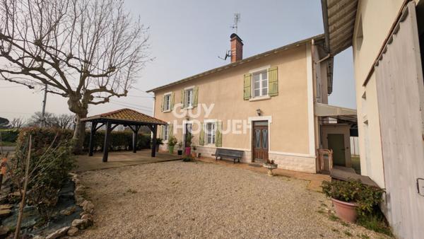 Idéal projet gîtes ou activité : ferme avec dépendances et 6 chambres