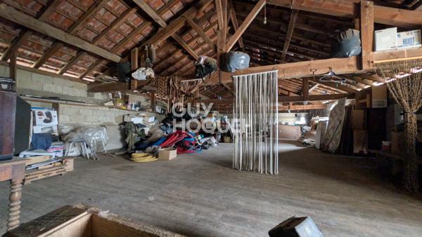 Idéal projet gîtes ou activité : ferme avec dépendances et 6 chambres