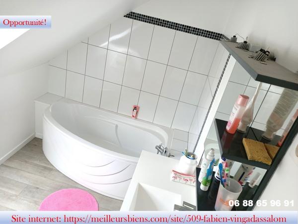 PROPRIETE DE 155 M2 SUR 422M2 DE TERRAIN