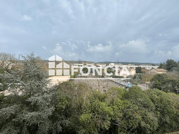 Location Appartement 3 pièces 64.29 m² - 55 AVENUE DES AIRES Gardanne 13120