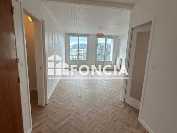 Location Appartement 3 pièces 64.29 m² - 55 AVENUE DES AIRES Gardanne 13120