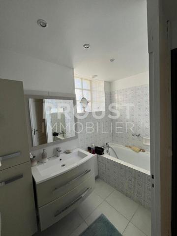 En exclusivité Quartier Souché maison de 115 m² environ avec garage.