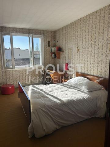 En exclusivité Quartier Souché maison de 115 m² environ avec garage.