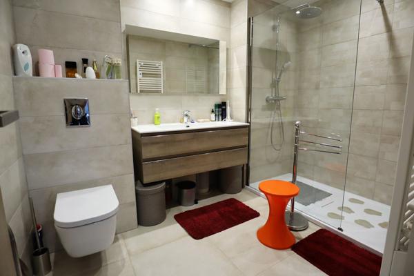 Vente Appartement66 m² - 2 Pièces - ST RAPHAEL (83700)