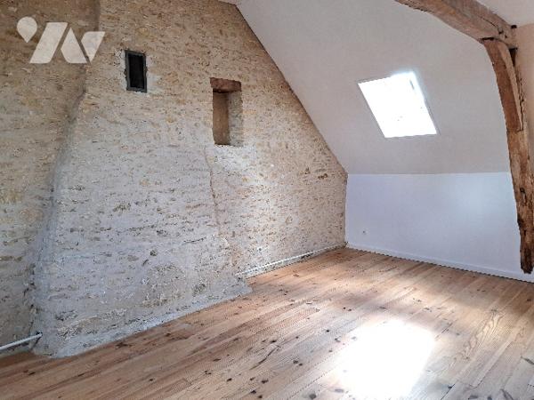 LE BOURG SAINT LEONARD