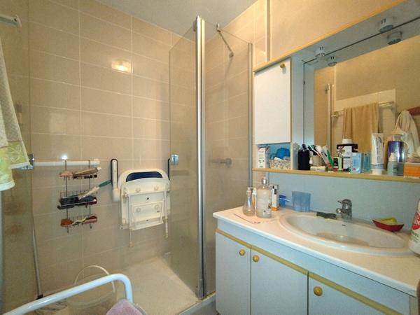 Appartement Saint Pierre Des Corps 4 pièce(s) proche Tours, commerces, écoles, gare TGV, Fil Bleu, tram