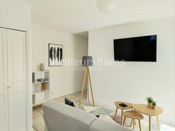 CHAMBRE en RDC dans une grand maison en colocation avec jardin