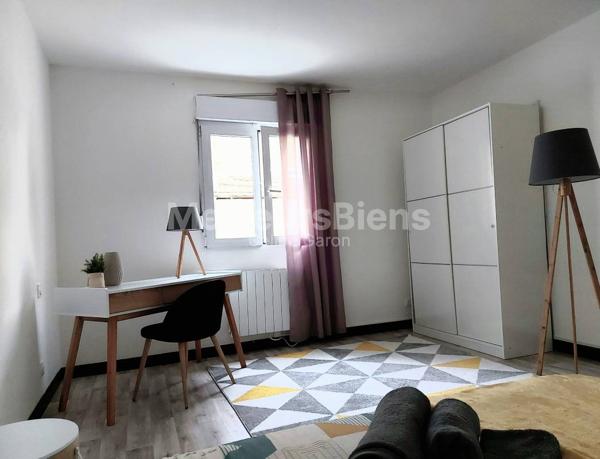 CHAMBRE en RDC dans une grand maison en colocation avec jardin