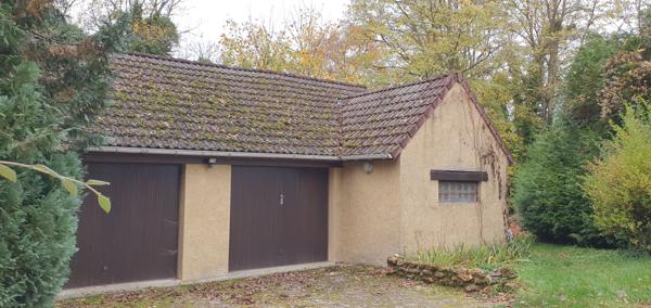 Romigny (51170) GRANDE MAISON AVEC PISCINE ET GRAND TERRAIN