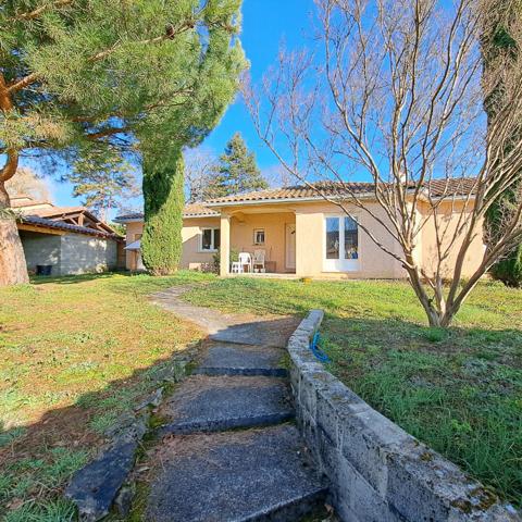 A VENDRE MAISON PLAIN PIED / JARDIN / PISCINE