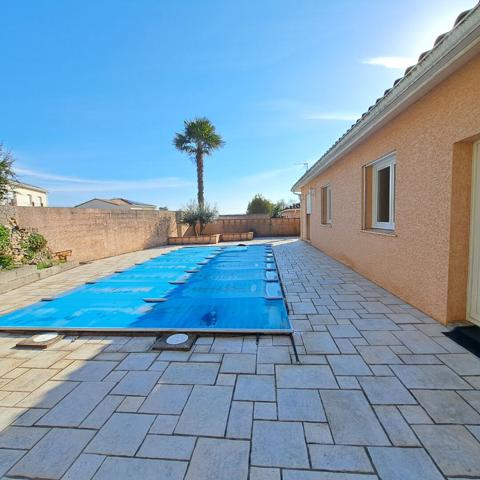 A VENDRE MAISON PLAIN PIED / JARDIN / PISCINE