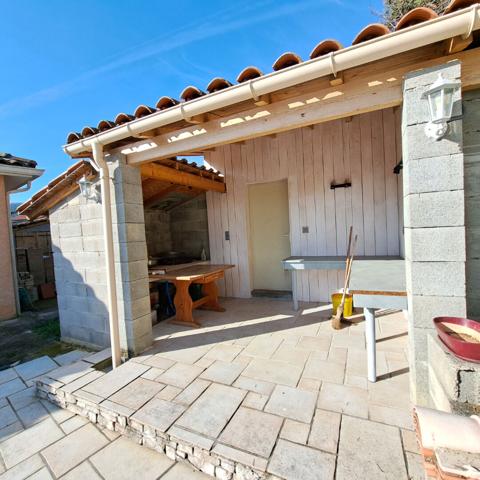 A VENDRE MAISON PLAIN PIED / JARDIN / PISCINE