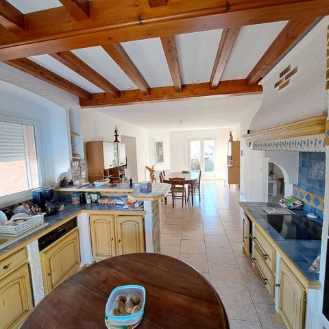 A VENDRE MAISON PLAIN PIED / JARDIN / PISCINE