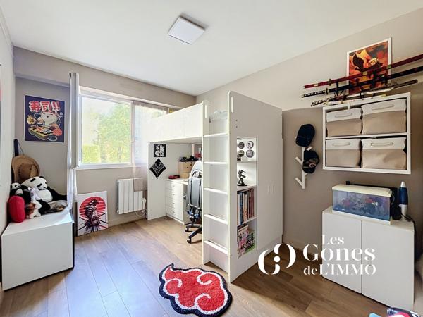 Appartement 4 pièce(s) 3 chambre(s) 81.6 m²
