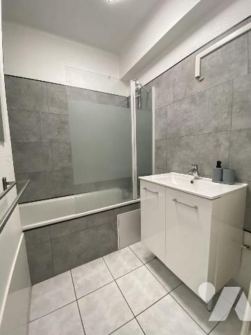 Secteur Hyper-centre | Un appartement clé en main au coeur de la ville
Idéalement situé en ple...