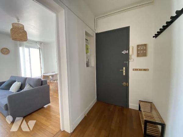 Secteur Hyper-centre | Un appartement clé en main au coeur de la ville
Idéalement situé en ple...