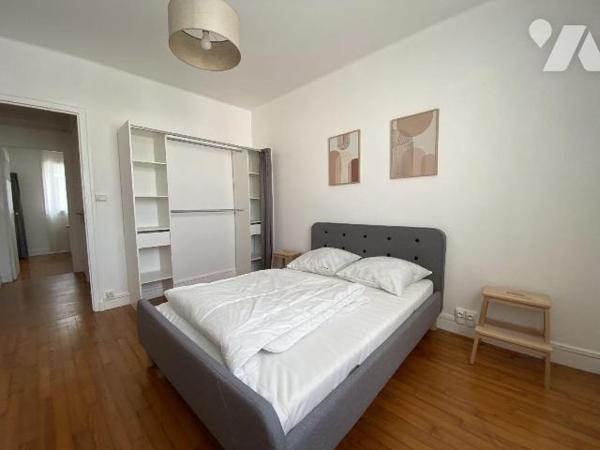Secteur Hyper-centre | Un appartement clé en main au coeur de la ville
Idéalement situé en ple...