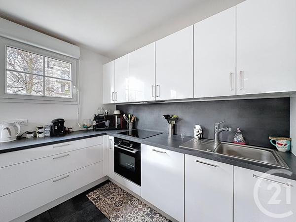 Appartement F3 à vendre  3 pièces - 72 m2 SAVIGNY LE TEMPLE - 77