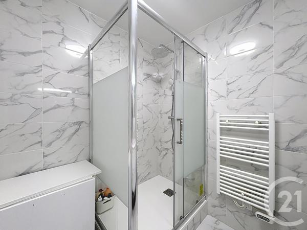 Appartement F3 à vendre  3 pièces - 72 m2 SAVIGNY LE TEMPLE - 77